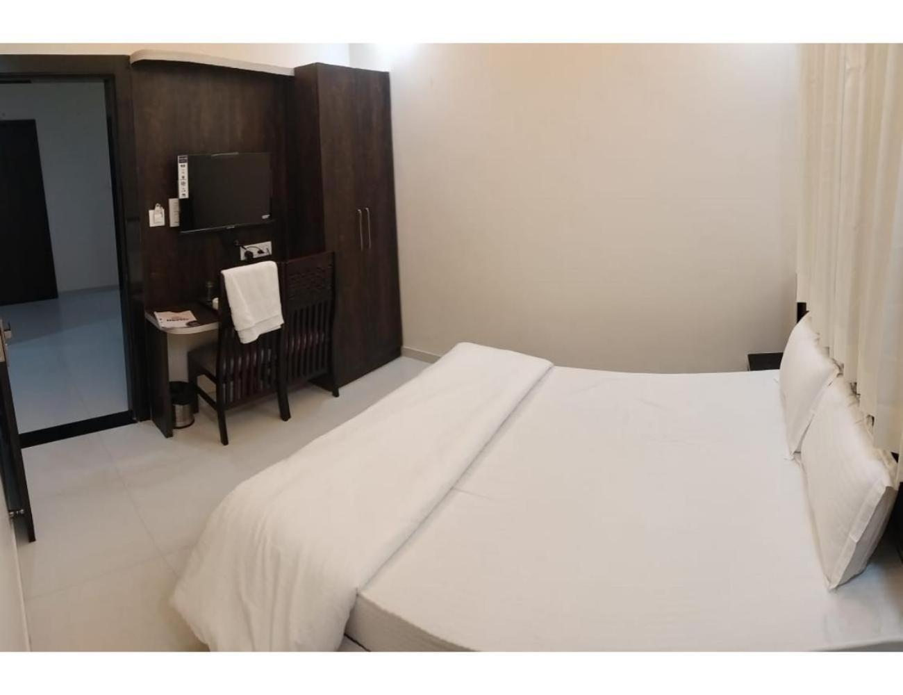 Hotel Dazzle, Jodhpur จ๊อดปูร์ ภายนอก รูปภาพ