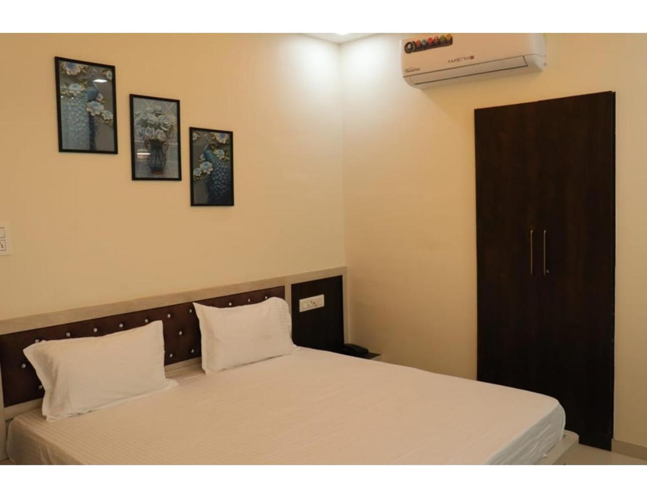 Hotel Dazzle, Jodhpur จ๊อดปูร์ ภายนอก รูปภาพ
